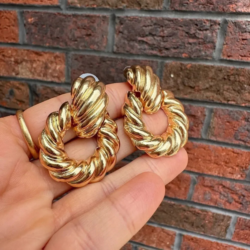Modern Gold Twisted Earrings - Picture 12 of 14